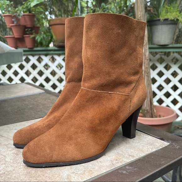 Leather Cognac Rounded Toe Boots 7.5 - Picture 5 of 10